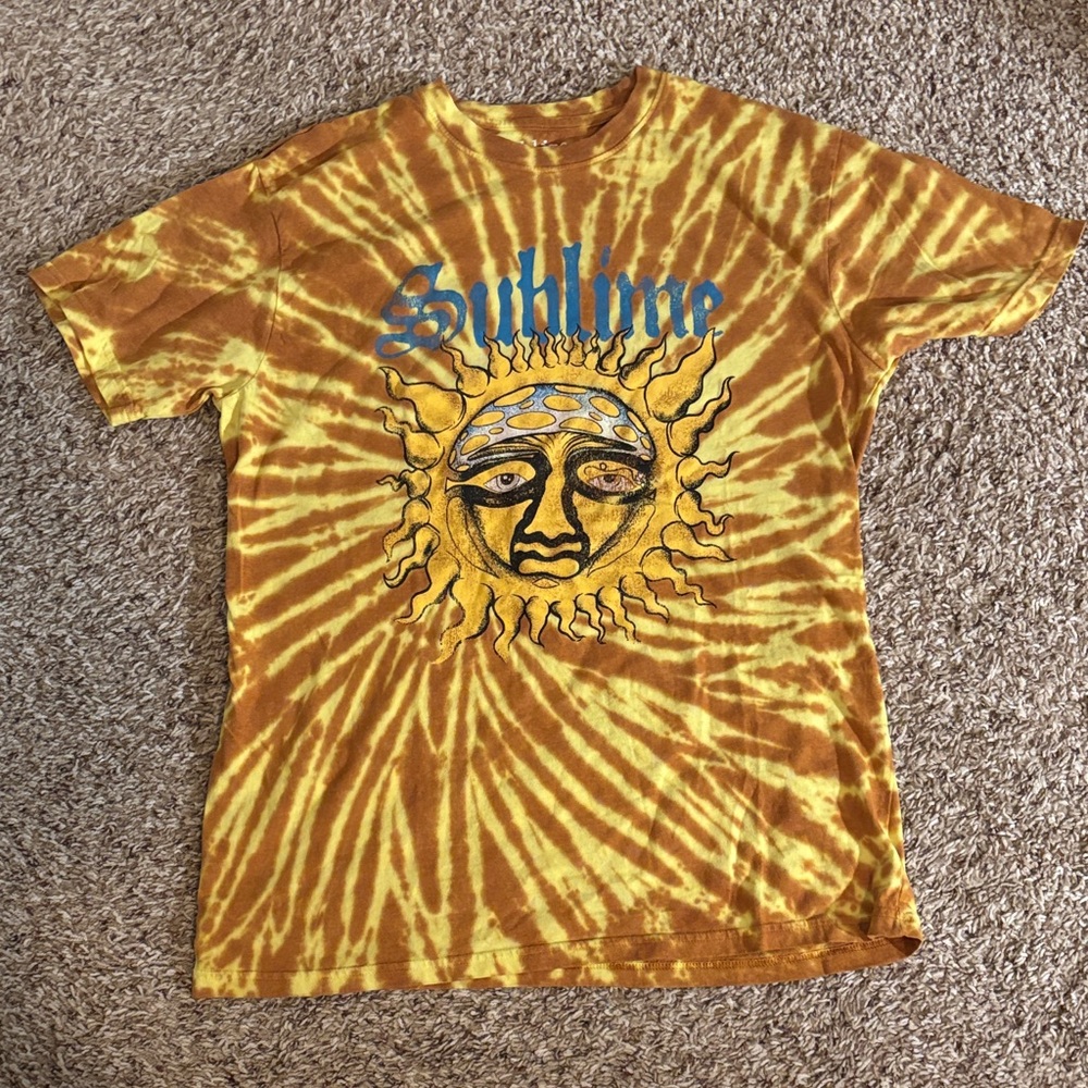 Sublime Yellow Tie-Dye Sun Graphic T-Shirt from 2022‎